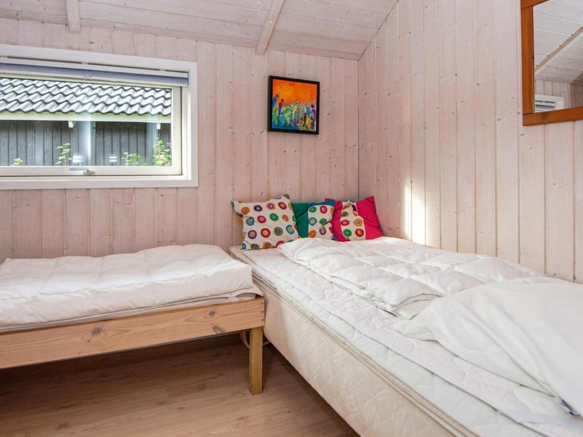 8 Person Holiday Home In Ховборг Экстерьер фото